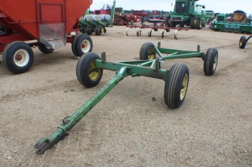 Image of John Deere 1065 Primary image