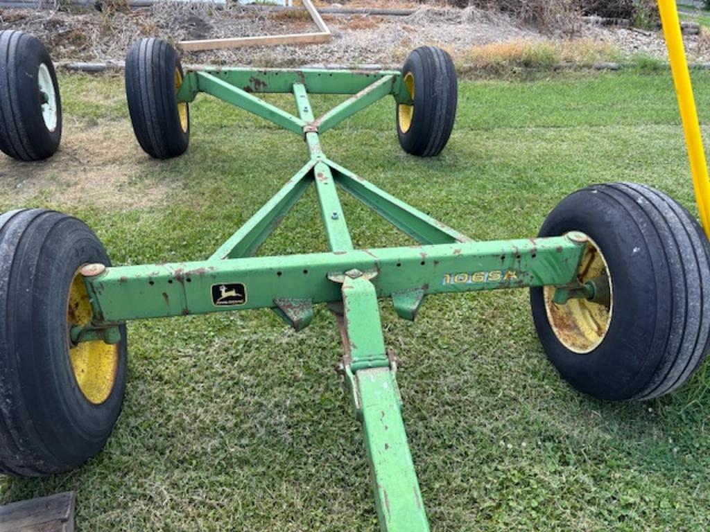 Image of John Deere 1065A Primary Image