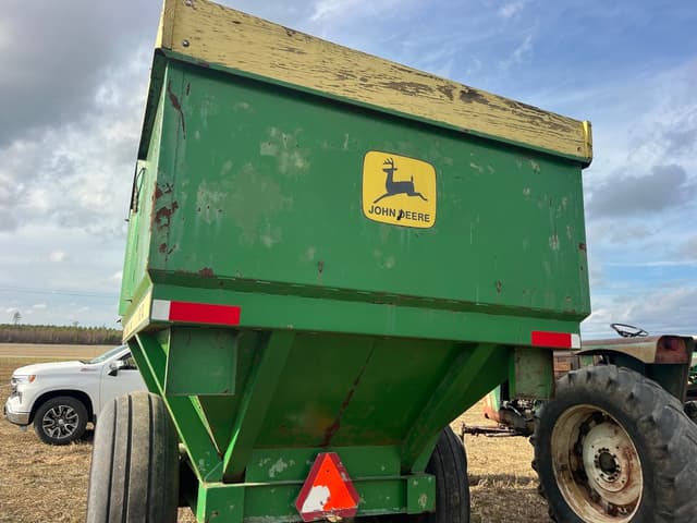 Image of John Deere 1210 equipment image 1