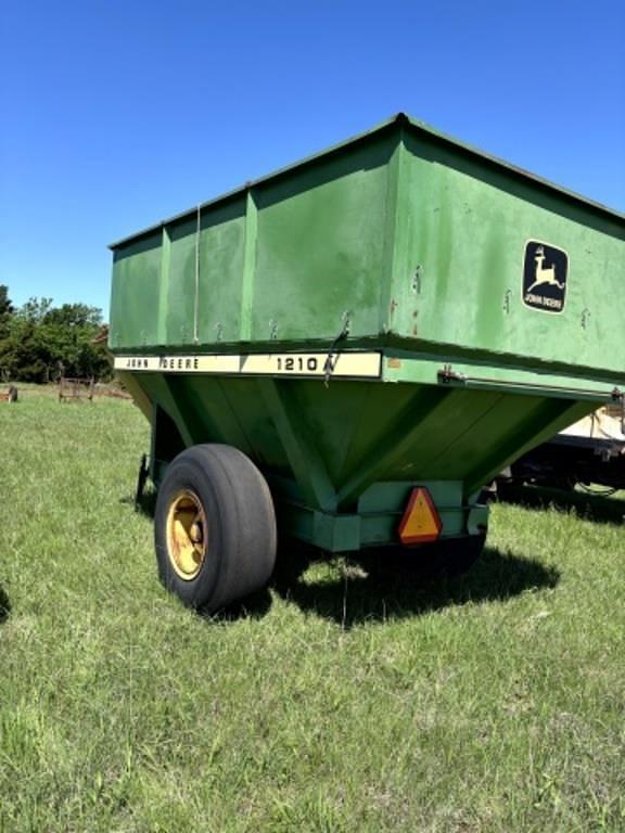 Image of John Deere 1210A equipment image 3