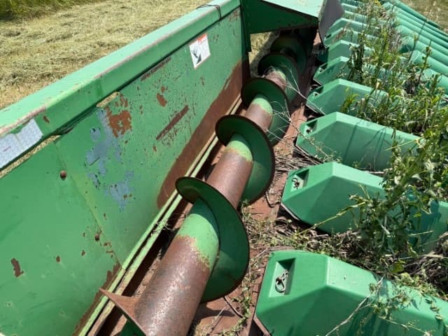 Image of John Deere 1220 equipment image 2