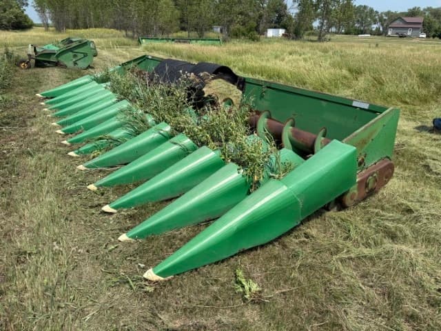 Image of John Deere 1220 Primary image