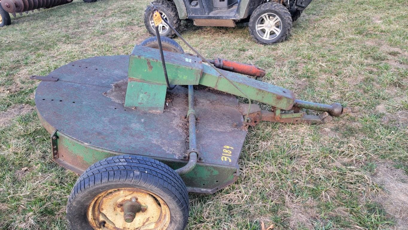 John Deere 127 Equipment Image0