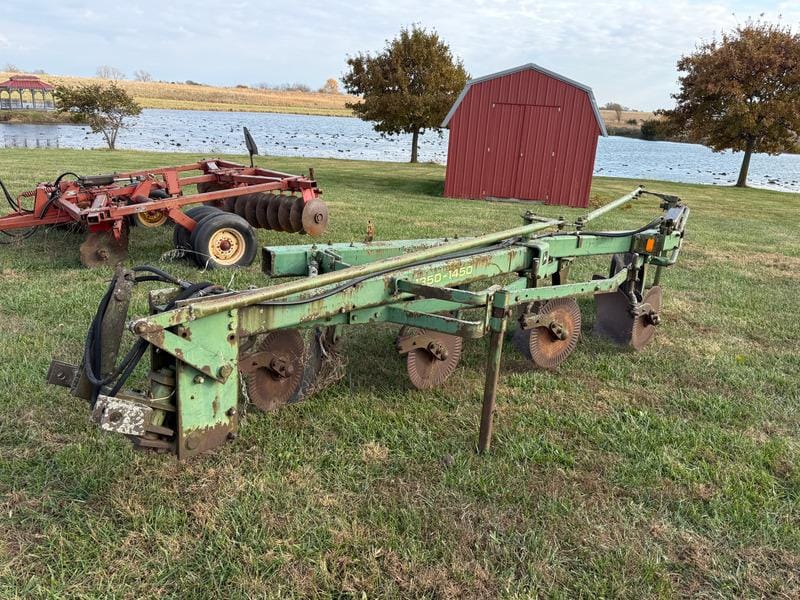 John Deere 1350-1450 Equipment Image0