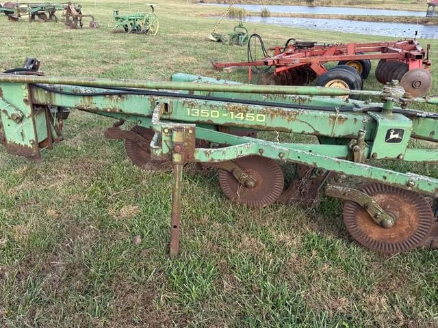 Image of John Deere 1350-1450 equipment image 2