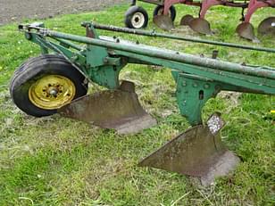 Main image John Deere 1350-1450 4