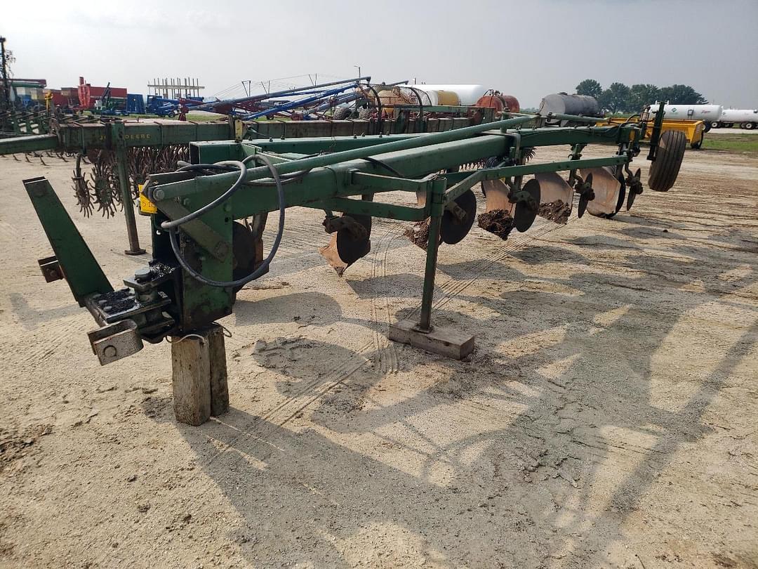 Image of John Deere 1350-1450 Image 1