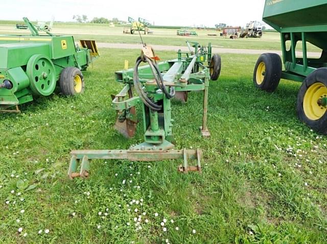 Image of John Deere 1350-1450 equipment image 1