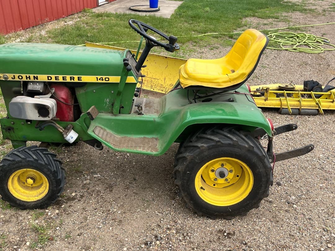 Image of John Deere 140 Primary image
