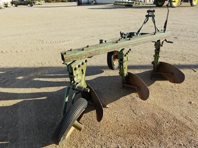 Image of John Deere 145 equipment image 2