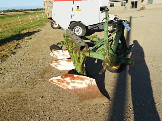 Image of John Deere 145 equipment image 1