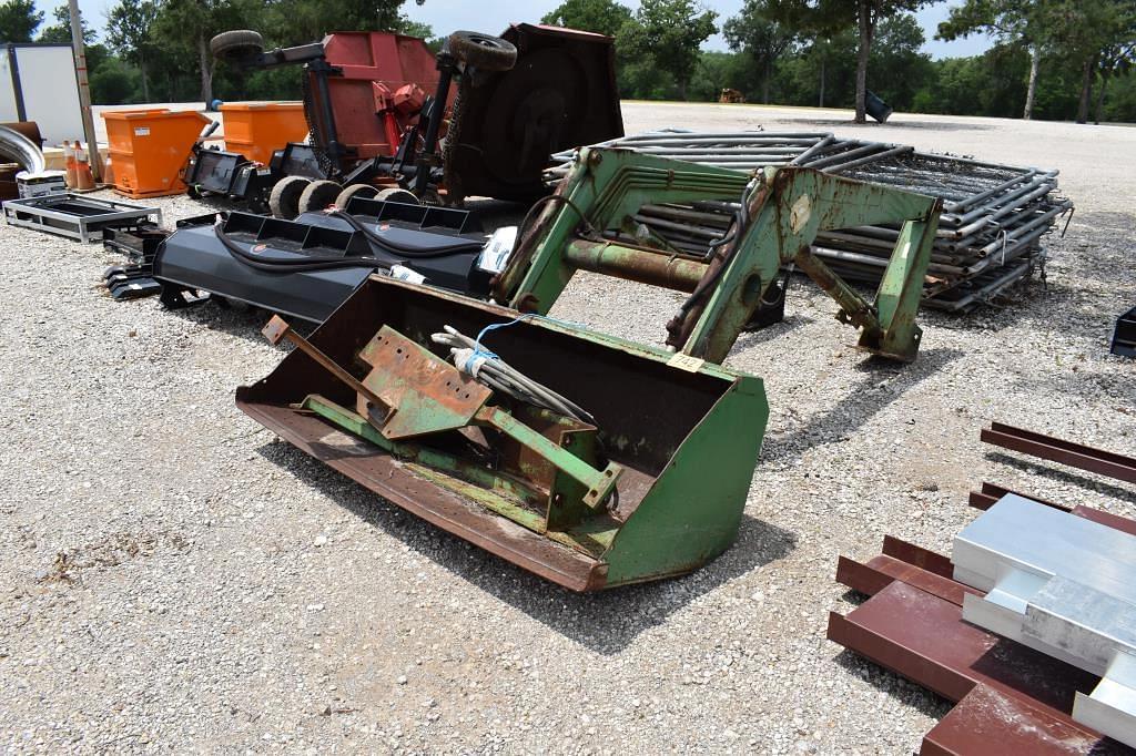 Image of John Deere 148 Primary image
