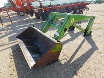 Main image John Deere 148