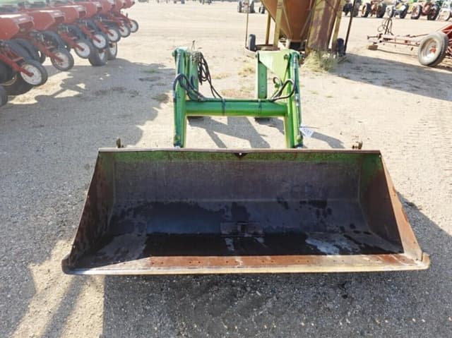 Image of John Deere 148 equipment image 4