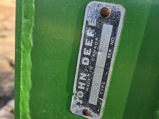 Image of John Deere 148 equipment image 3