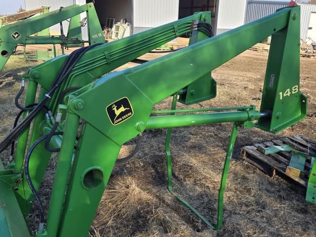 Image of John Deere 148 equipment image 2