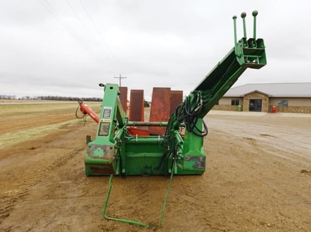 Image of John Deere 148 equipment image 1