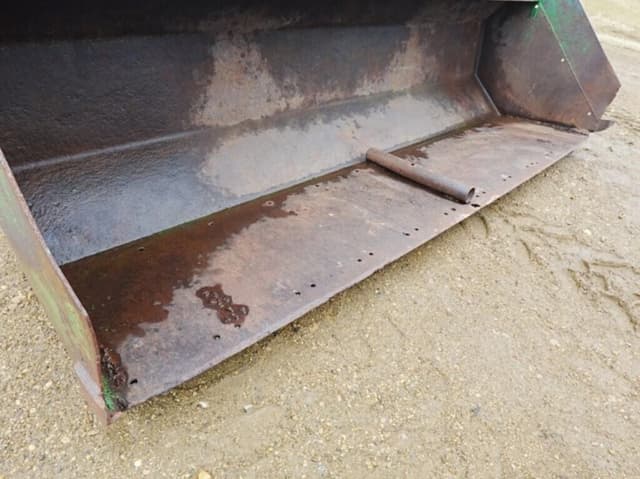 Image of John Deere 148 equipment image 4