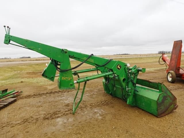 Image of John Deere 148 equipment image 2