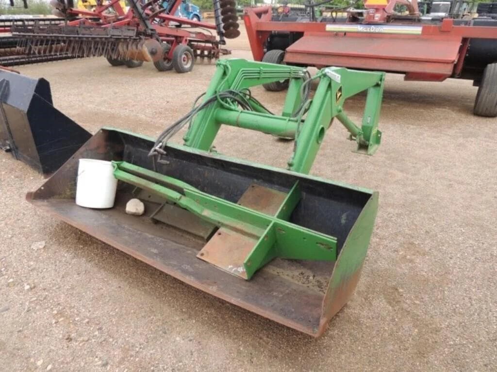 Image of John Deere 148 Primary image