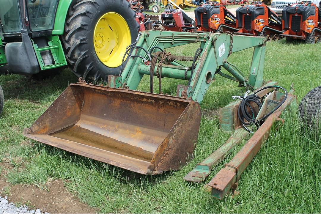 Image of John Deere 148 Primary image