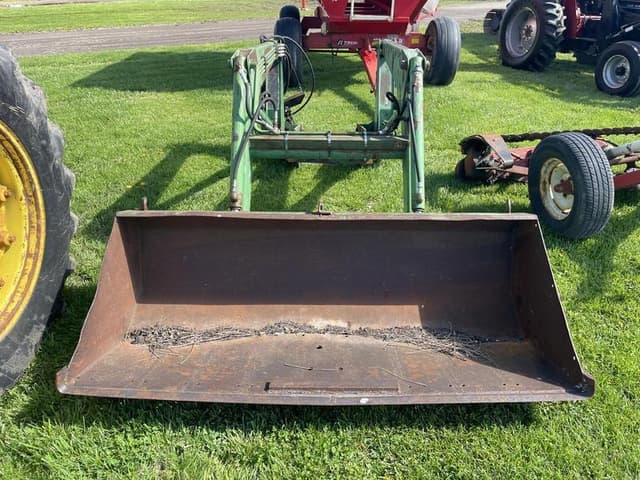 Image of John Deere 148 equipment image 2