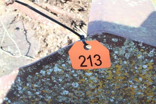 Image of John Deere 148 equipment image 1