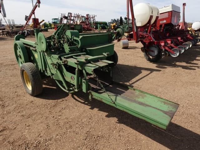 Image of John Deere 14T equipment image 2