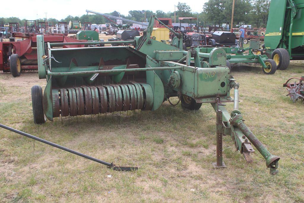 Image of John Deere 14T Image 0