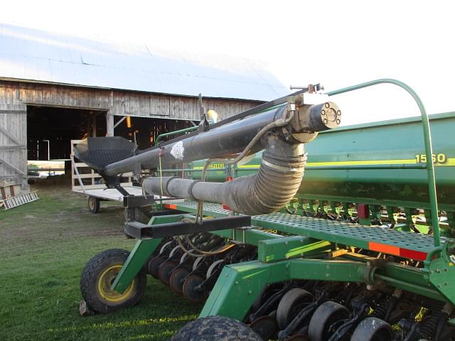 Image of John Deere 1560 equipment image 2
