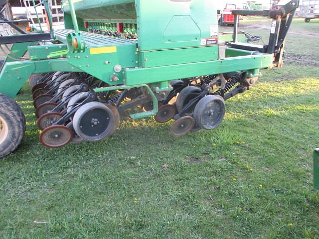 Image of John Deere 1560 equipment image 4