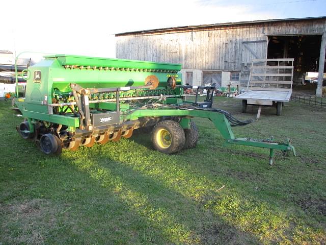 Image of John Deere 1560 Primary image