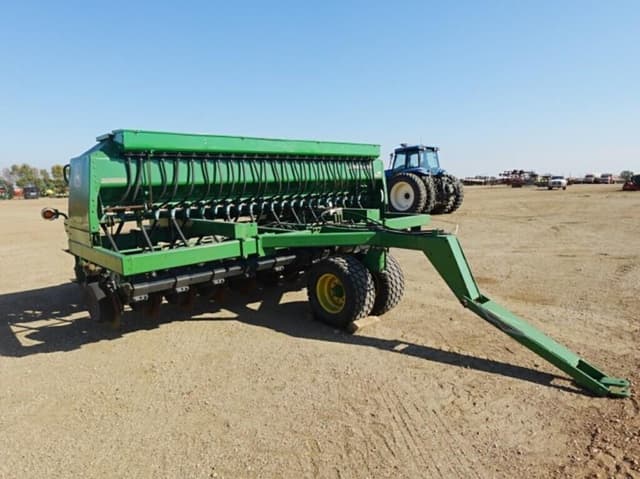 Image of John Deere 1560 equipment image 1