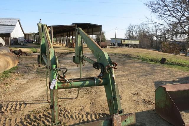 Image of John Deere 158 equipment image 2