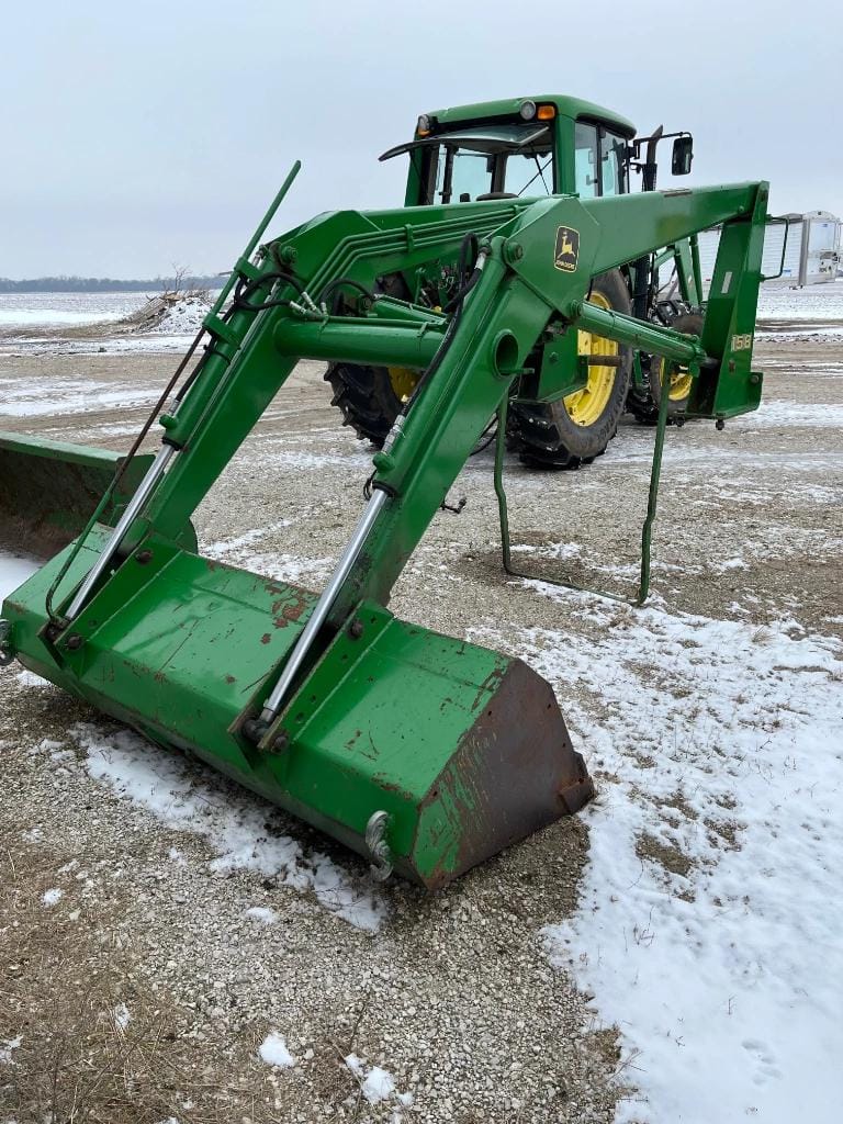 Main image John Deere 158