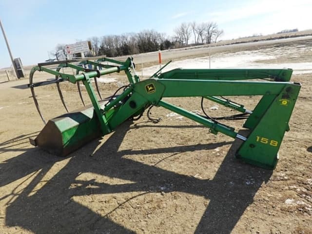 Image of John Deere 158 equipment image 3