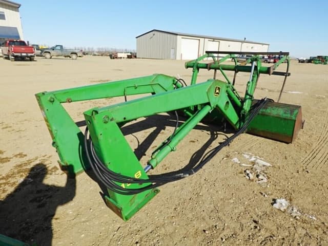 Image of John Deere 158 equipment image 4
