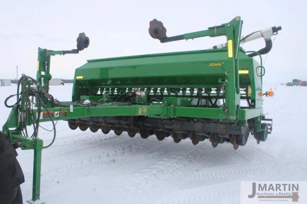 Image of John Deere 1590 Primary image