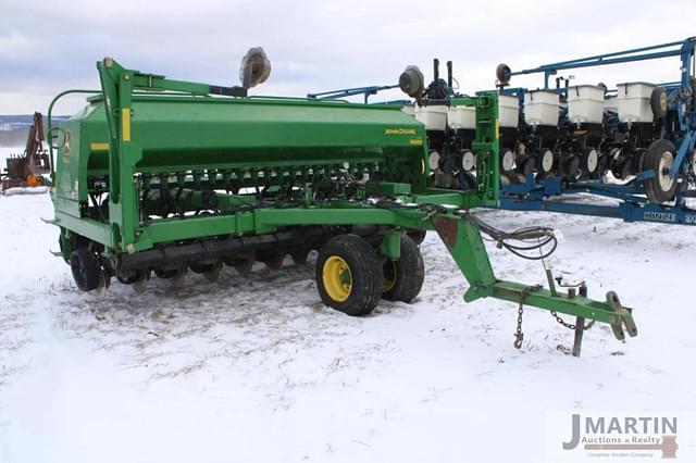 Image of John Deere 1590 equipment image 1