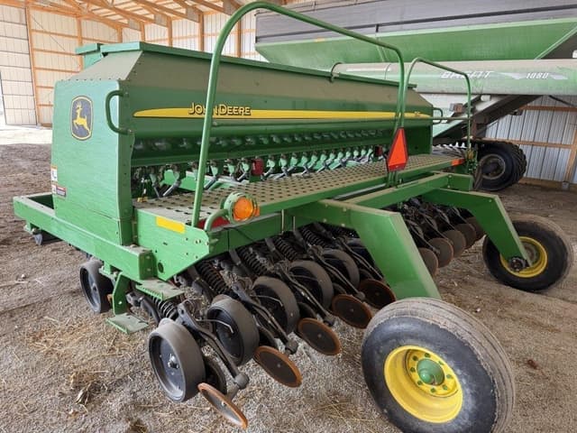 Image of John Deere 1590 equipment image 4