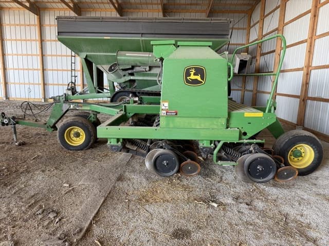 Image of John Deere 1590 equipment image 3