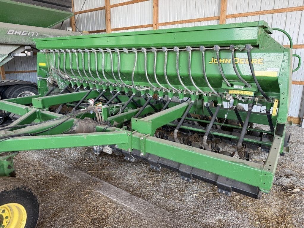 Image of John Deere 1590 Primary image