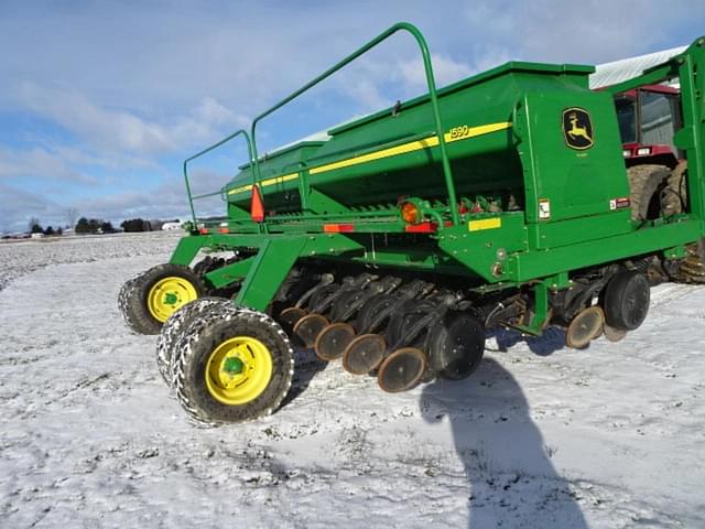 Image of John Deere 1590 equipment image 1