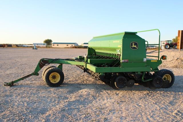 Image of John Deere 1590 equipment image 1