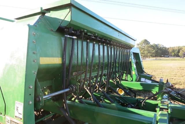 Image of John Deere 1590 equipment image 3
