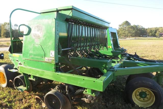 Image of John Deere 1590 equipment image 2