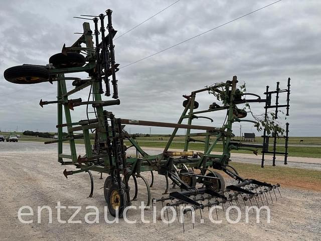 Image of John Deere 1600 equipment image 3