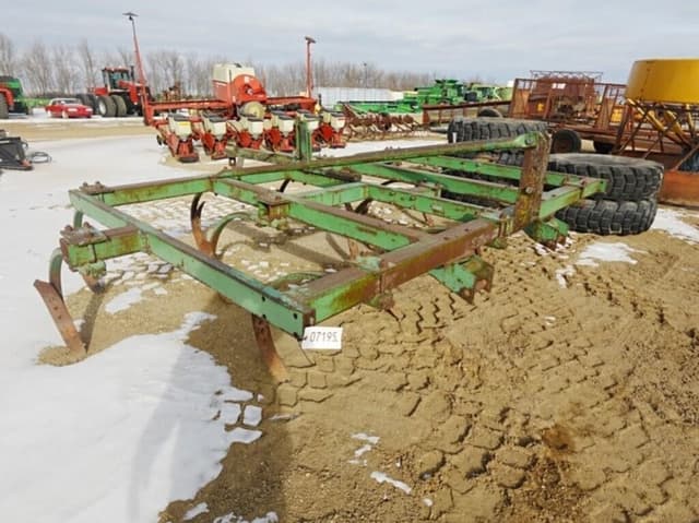 Image of John Deere 1600 equipment image 1