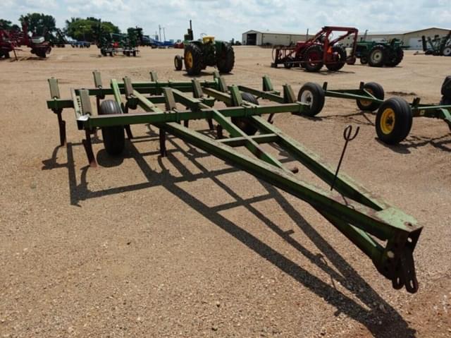Image of John Deere 1600 equipment image 1