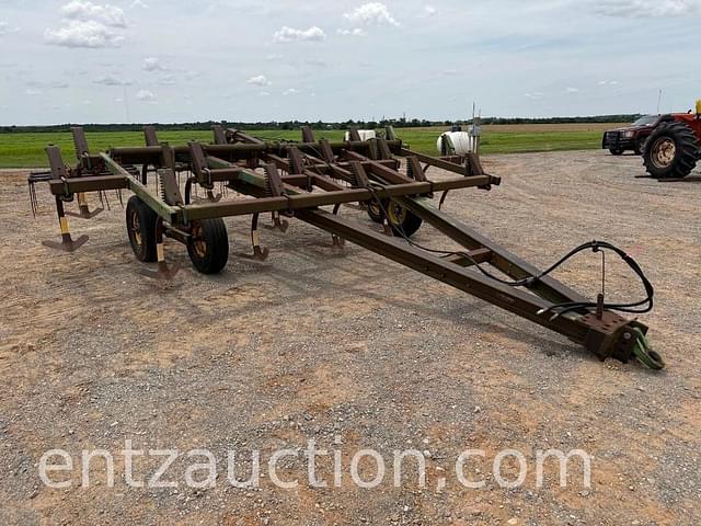 Image of John Deere 1610 equipment image 2